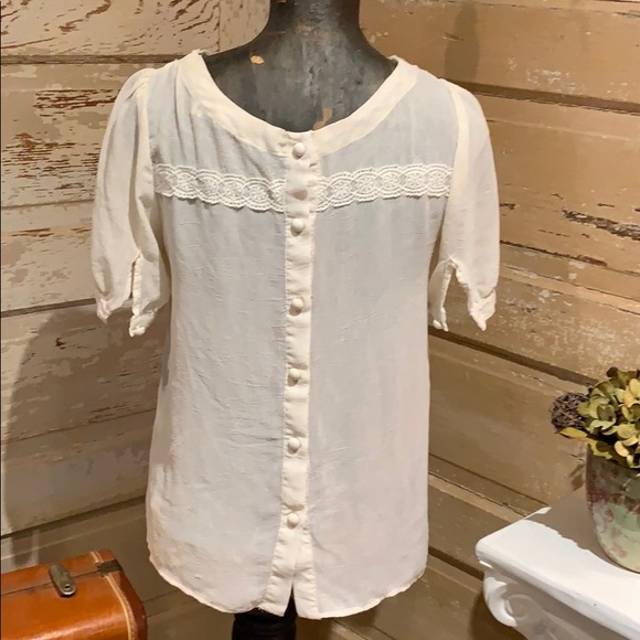 Criss Cross Vintage style blouse - Picture 3 of 3